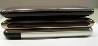 Illustration for article titled Lenovo OPhone Sizes Up Against iPhone, iPhone 3G